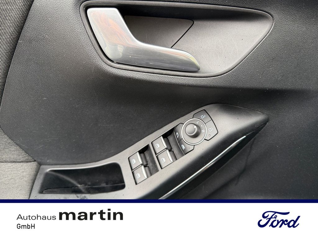 Fahrzeugabbildung Ford Puma 1.0 EcoBoost Titanium PDC NAVI W-LAN LED