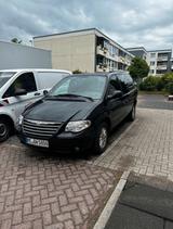 Chrysler Grand Voyager Limited 2.8 CRD 7 S... - Chrysler Grand Voyager in Düsseldorf