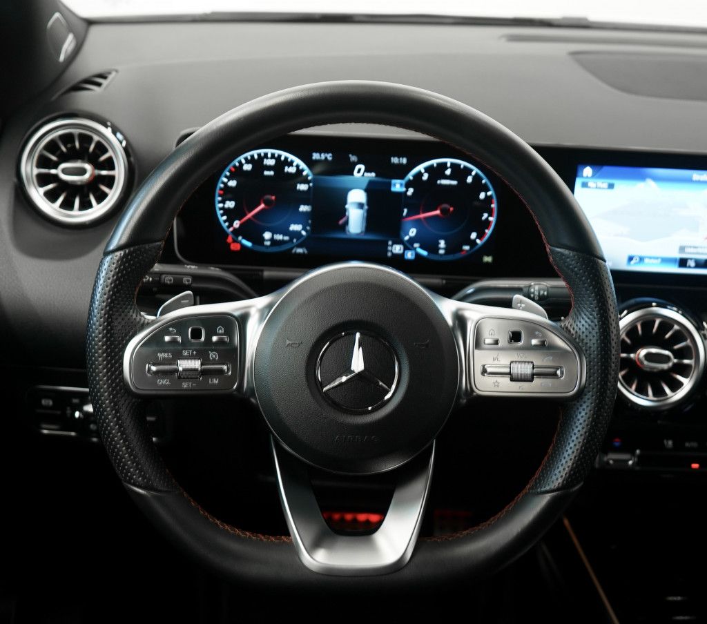 Mercedes Benz B 220