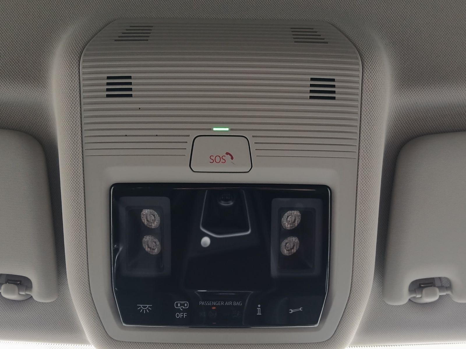 Fahrzeugabbildung Volkswagen Golf VIII TSI Active Standhzg. LEDplus Navi AID