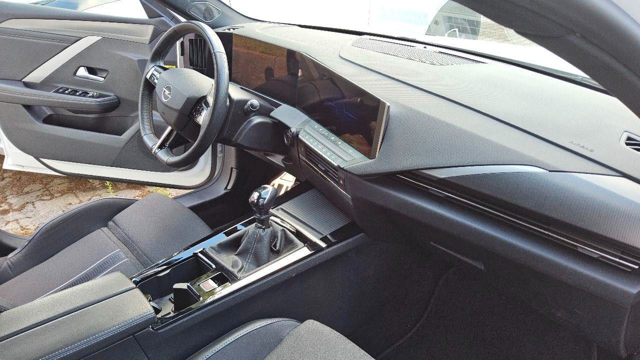 Fahrzeugabbildung Opel Astra L ST 1.5D GS SPORT NAVI/LED/360°/VIRT/DAB+