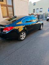 Opel Insignia 2011 - Opel Insignia aus 2025
