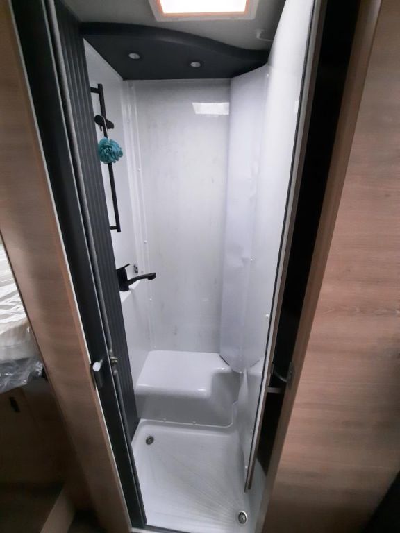 Fahrzeugabbildung Knaus L!VE TI 650 MEG Platinum Selection Verfüg./Spare