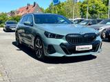 BMW i5 eDrive40 Touring M Sport PRO //Stop&Go 20"LM - BMW i5 in Duisburg