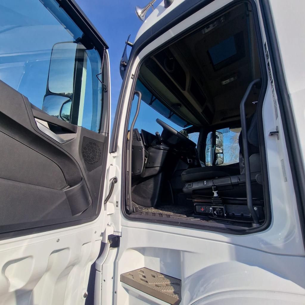 Fahrzeugabbildung Mercedes-Benz Actros 1848 LS SZM SZM+Kipphydraulik+L-Streamspa