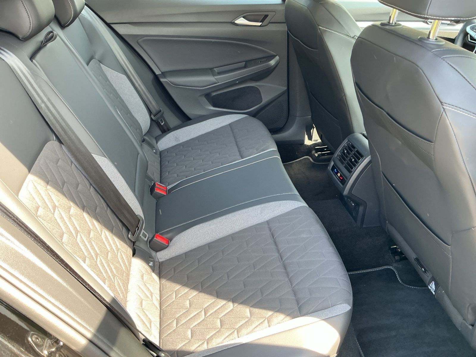 Volkswagen Golf - Bild 16