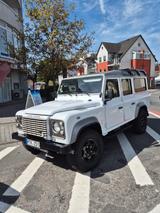 Land Rover Defender 110 TD4 Station Wagon SE  - gebrauchte Land Rover Defender aus dem Jahr 2015