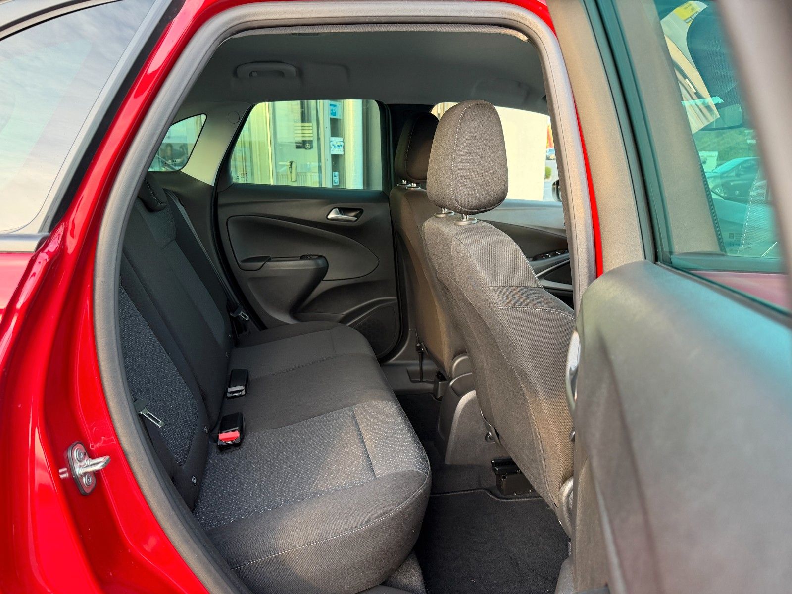 Fahrzeugabbildung Opel Crossland (X) 1,2 Turbo Edition S/S+PDC+NAVI