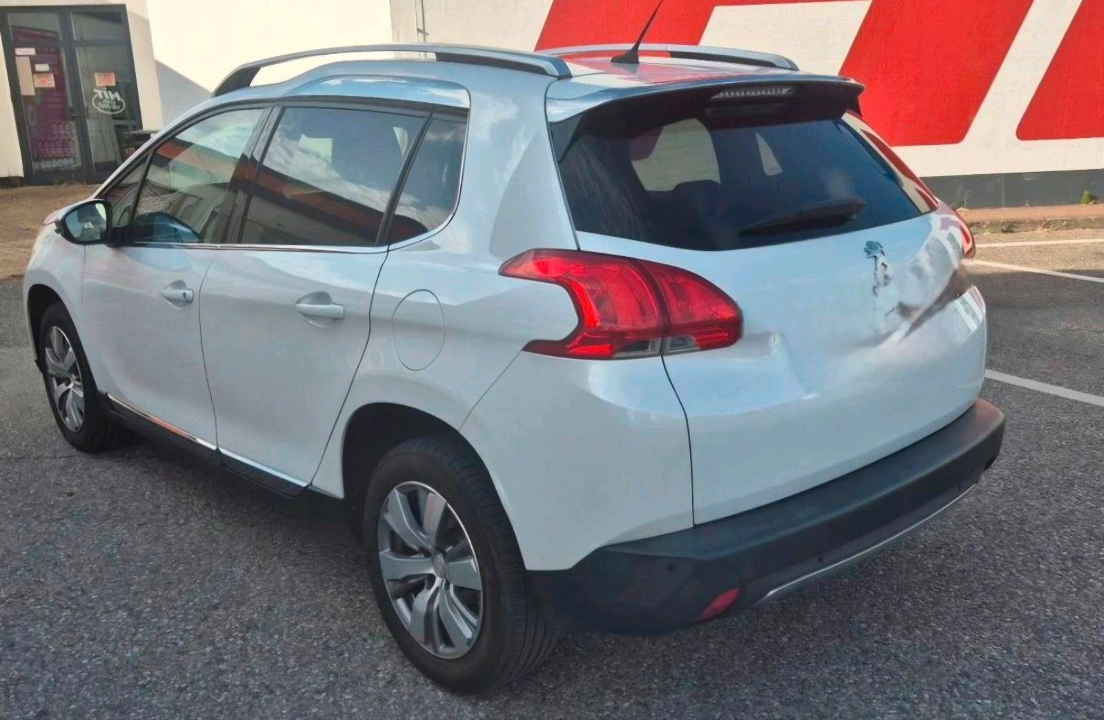 Peugeot 2008 2014 — photo 5