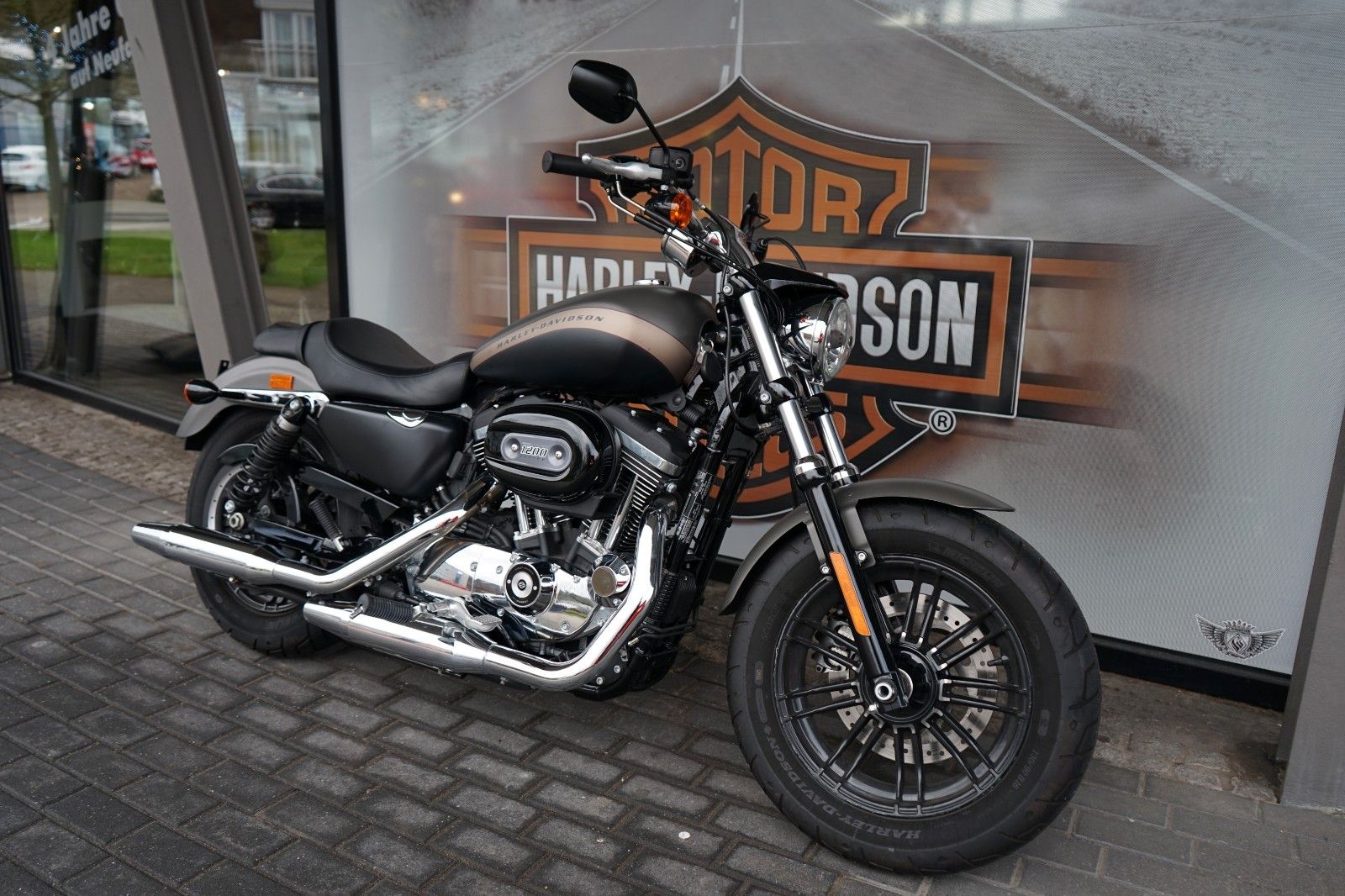 Fahrzeugabbildung Harley-Davidson Sportster XL 1200 C