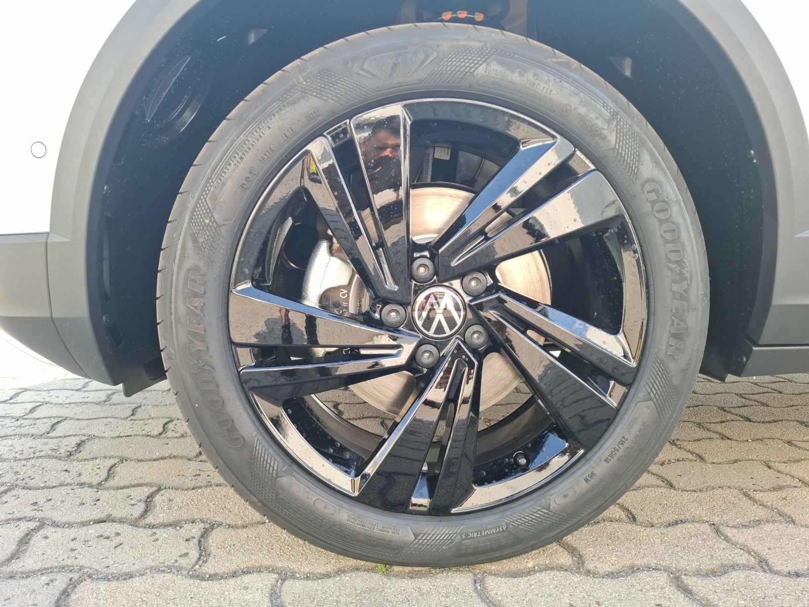 Fahrzeugabbildung Volkswagen T-Roc Style 4Motion AHZV, IQ.LIGHT