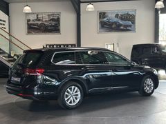 VW Passat Variant - Ansicht 3