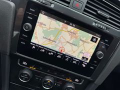 Fahrzeugabbildung Volkswagen Golf VII Comfortl. - Navi*Sitzhzg*ACC*PDC*2xKlim
