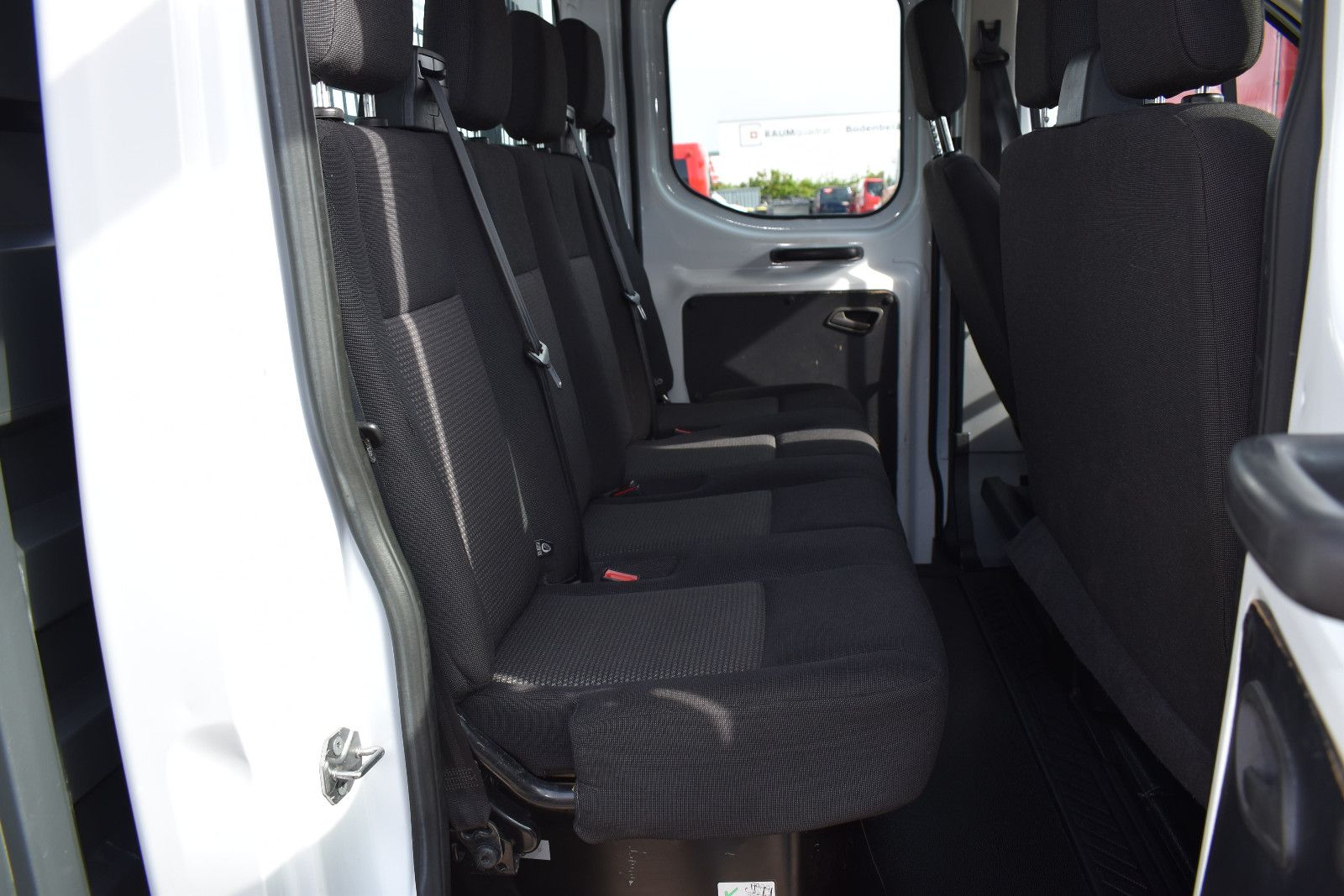 Fahrzeugabbildung Ford Transit Pritsche 310 L2 Doppelkabine*AHK, Klima*