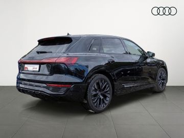 Audi Q8 e-tron - 5