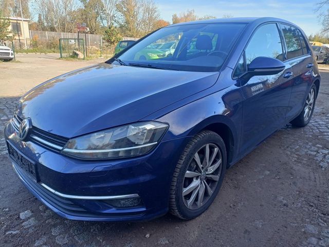 Volkswagen Golf 1.0 TSI