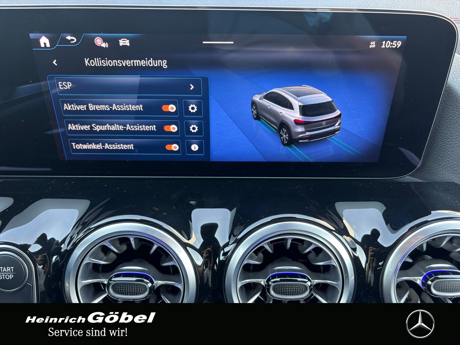Fahrzeugabbildung Mercedes-Benz EQA 250 AMG*TOTWINKEL*APPLE-CARPLAY*AMBIENTEBEL