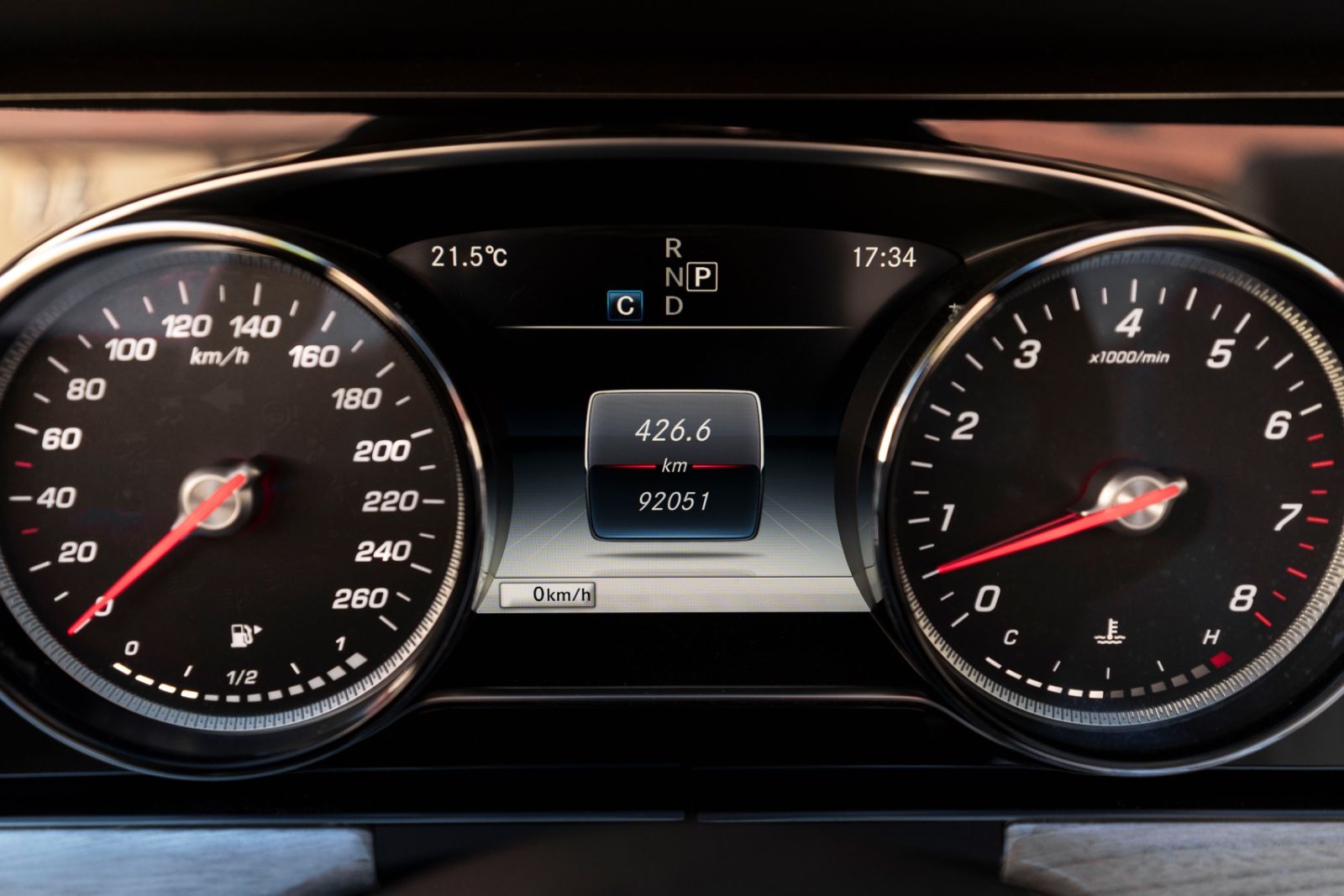 Fahrzeugabbildung Mercedes-Benz E 400 Cabrio 4Matic AMG HUD 360° BURMESTER ACC