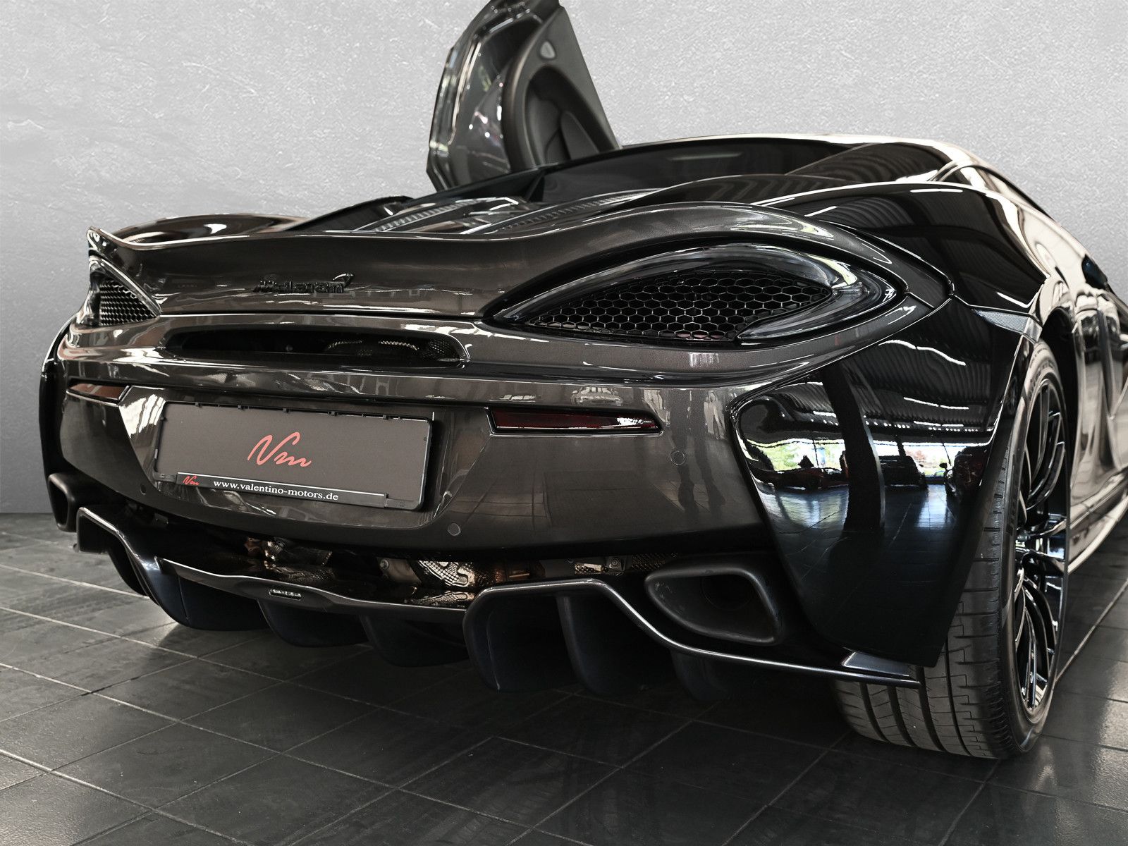 Fahrzeugabbildung McLaren 570S - Lift | Bowers&Wilkins | Nappa | Softclose