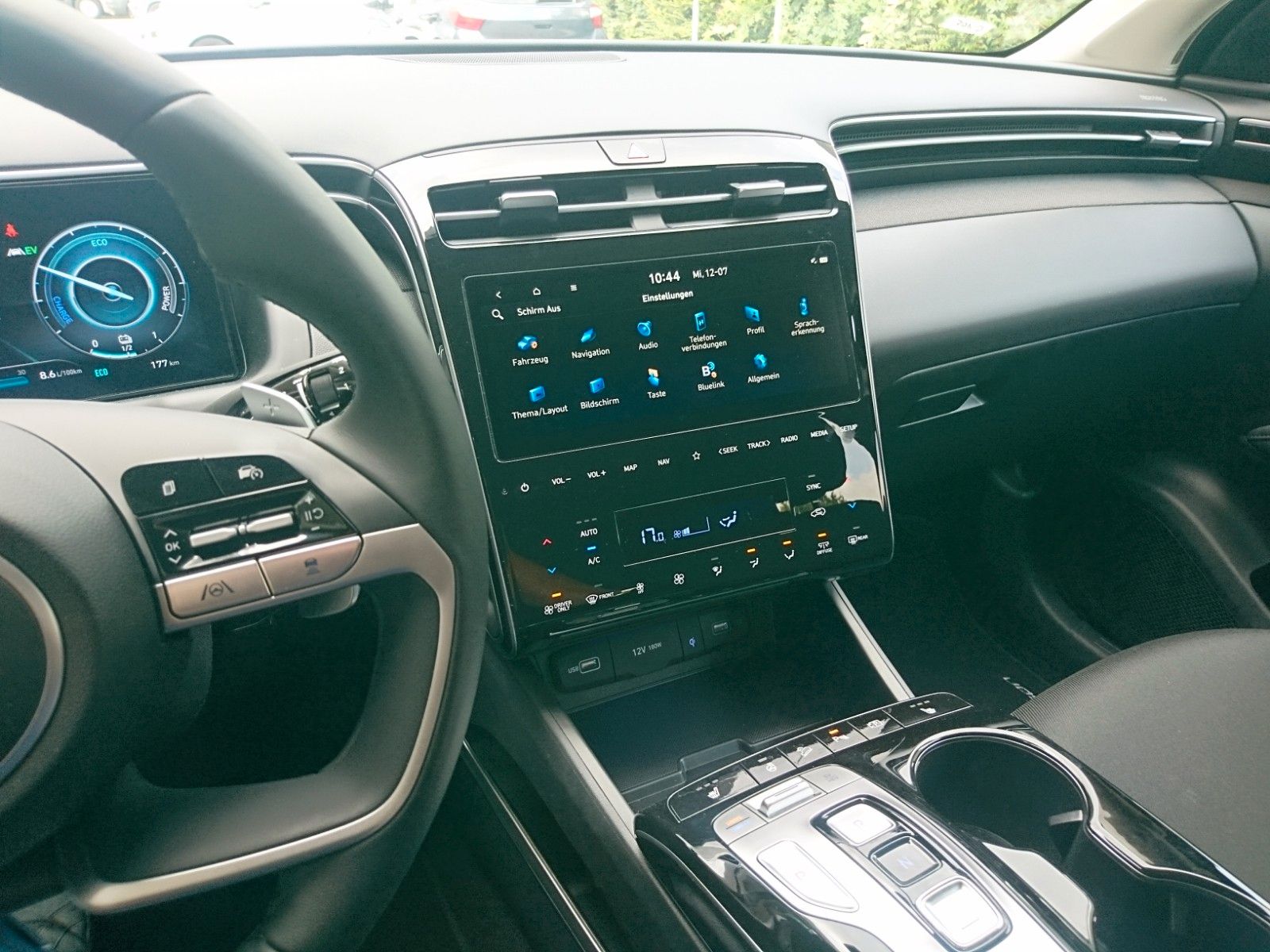 Fahrzeugabbildung Hyundai TUCSON  Plug-In Hybrid 1.6 T-GDI 4WD Trend
