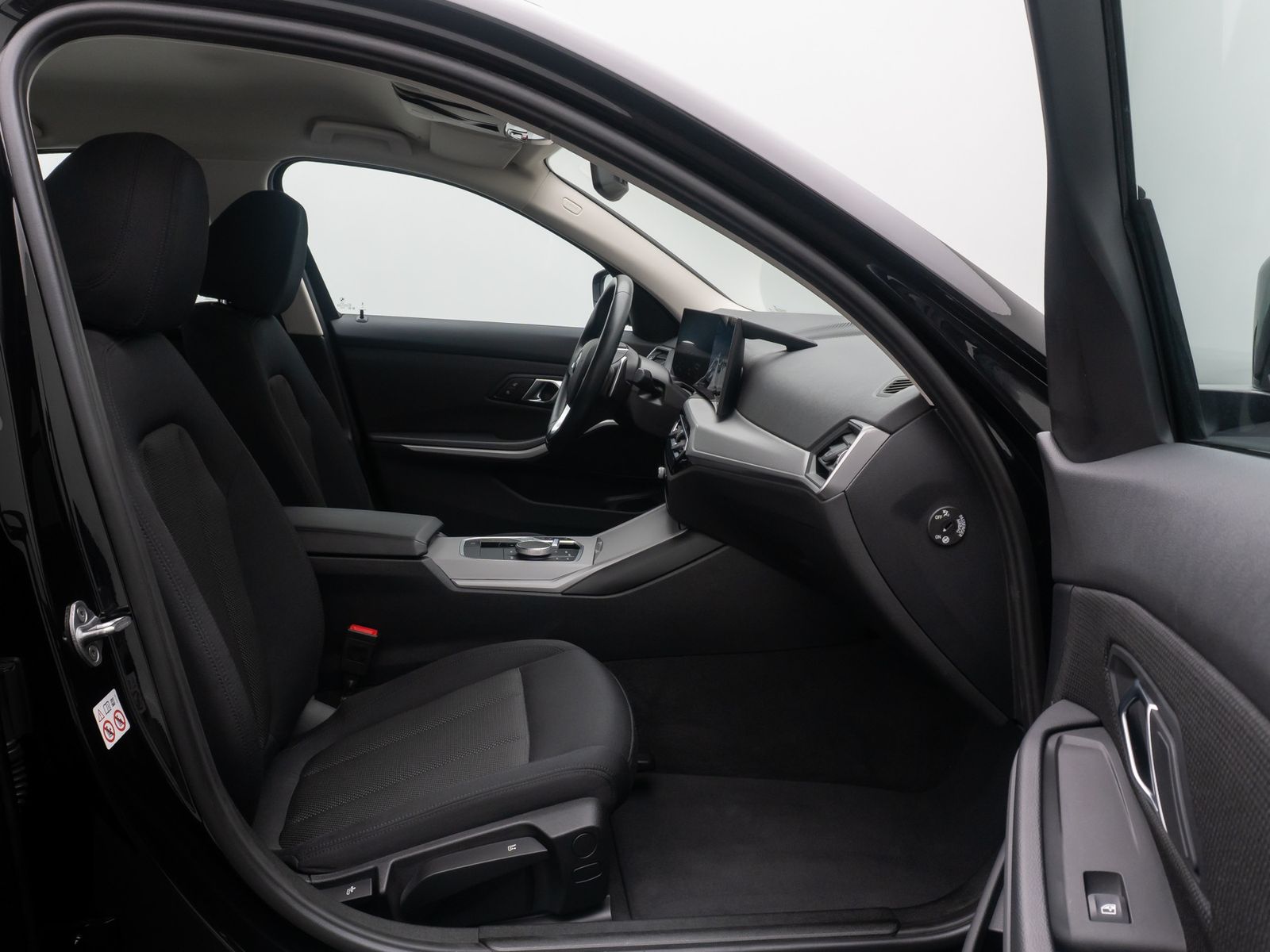 Fahrzeugabbildung BMW 320i Geschwindig DAB PDC Widscreen CockpitPlus