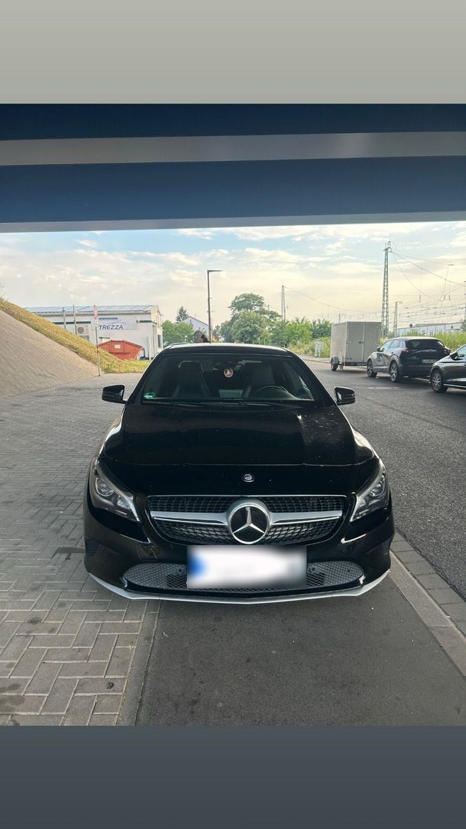 MERCEDES-BENZ Mercedes Benz CLA 2204MATIC Automatik