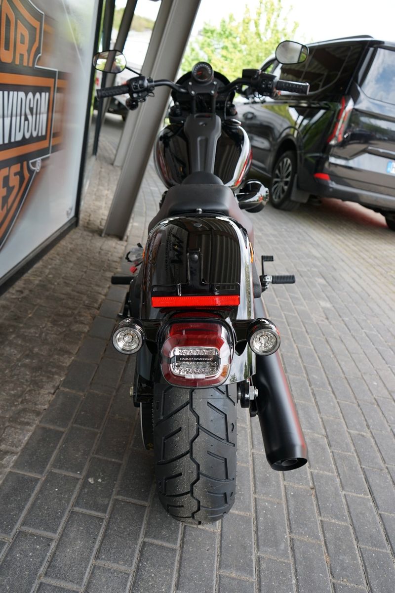 Fahrzeugabbildung Harley-Davidson Low Rider S FXLRS 2025 117cui High Output Motor