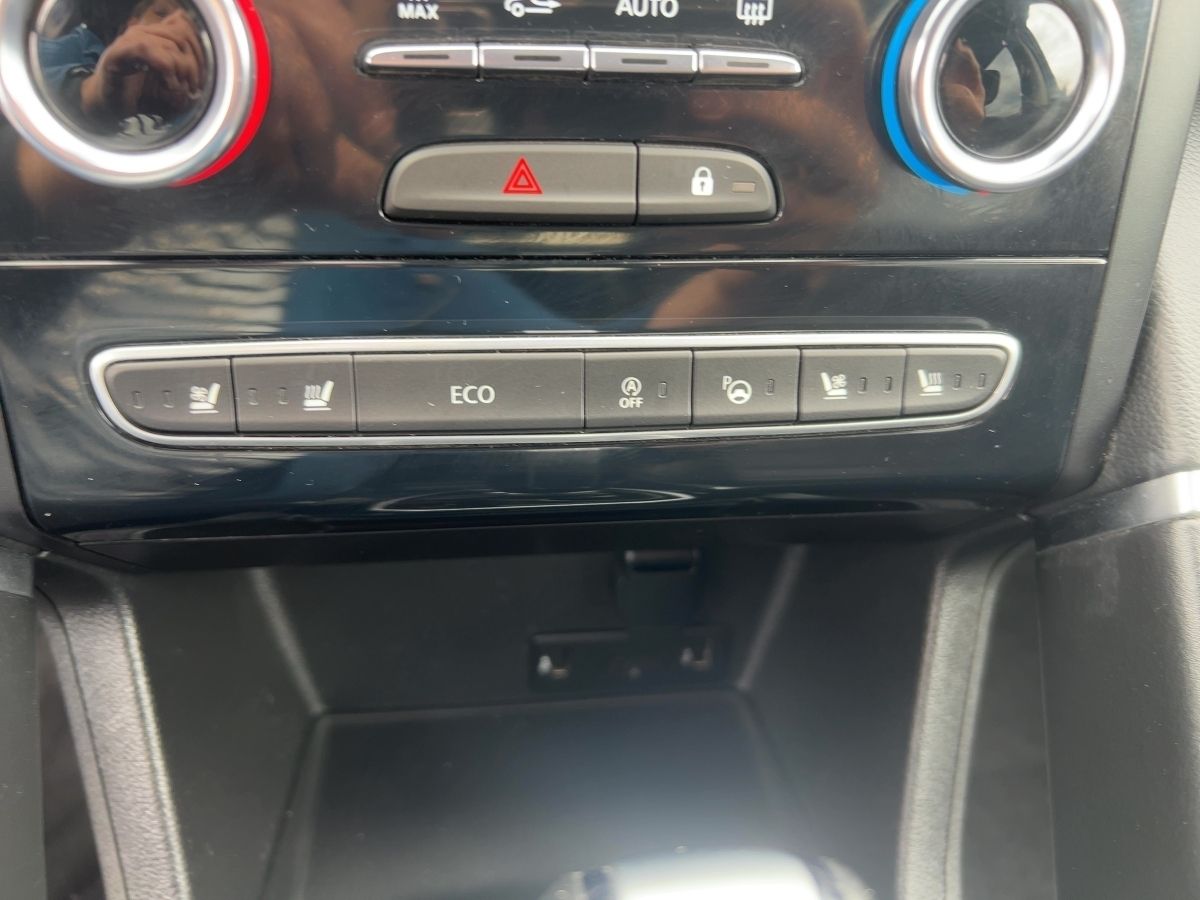 Fahrzeugabbildung Renault Koleos Initiale Paris 2.0 dCi 185 4WD ACC