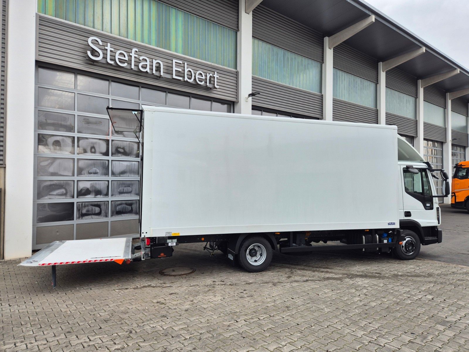 Fahrzeugabbildung Iveco Eurocargo ML75E21/P LBW 3 Sitze Klima