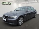 BMW 325dLimousine*BiXenon*Leder*2 Zon.Klima*SHZ*PDC* - BMW 325 aus 2007: 325d