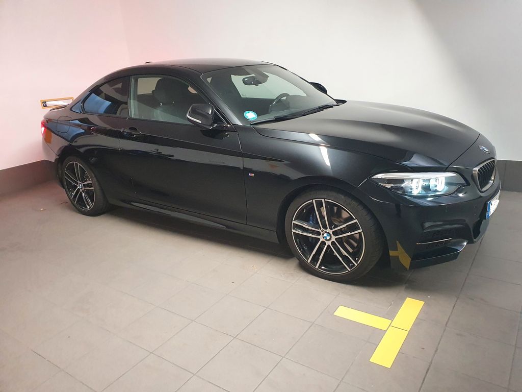 BMW M240i