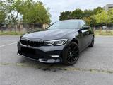 BMW 320 i Executive Benzin Automatik - BMW: Executive