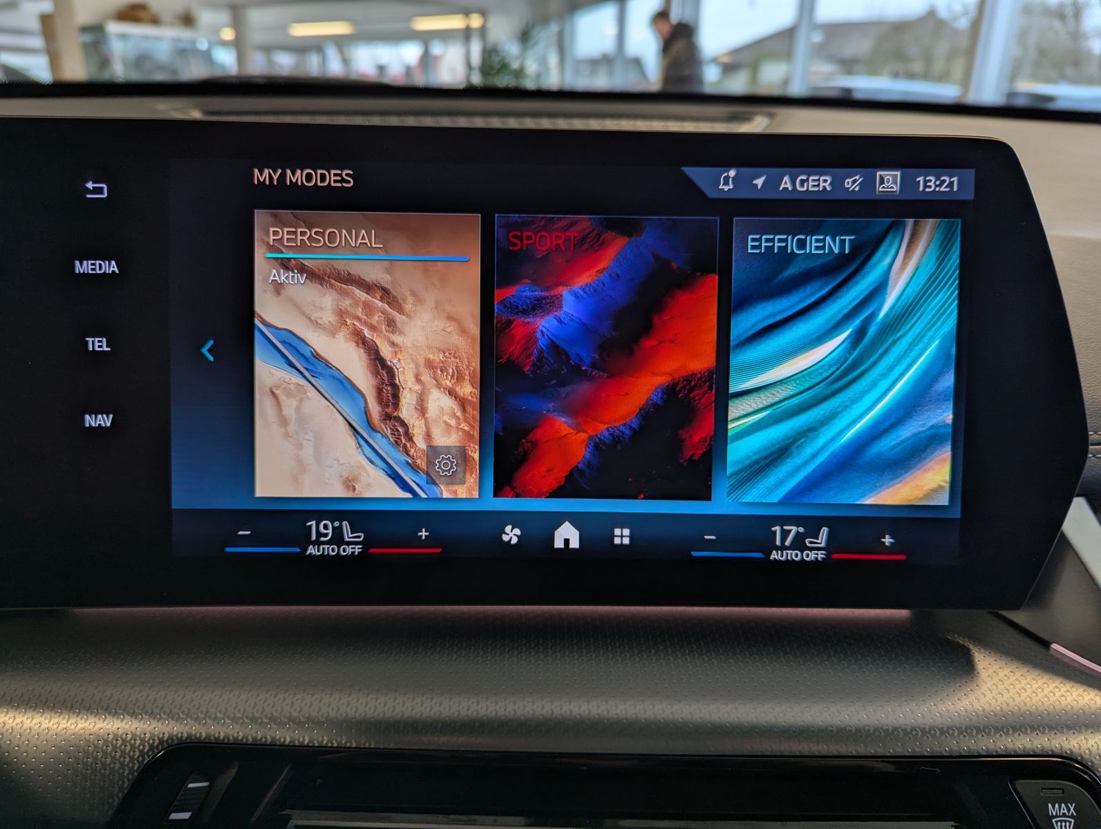 BMW X1 18 d M-Sport Pano Premium-Travel-Paket AHK - Image 25