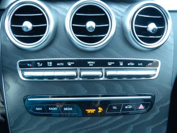 Bild 15 Mercedes-Benz C 300 T de*AMG-LINE*AMBIENTE*BUSINESS-PLUS*EQ*