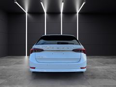 SKODA Octavia Combi 2.0TDI Style|VirtualCockpit|Matrix