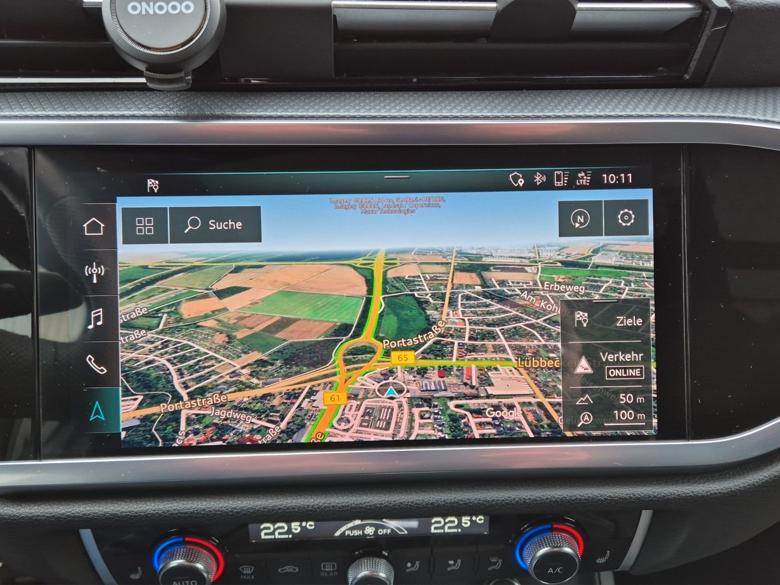 Fahrzeugabbildung Audi Q3 35 TFSI S LINE S TRONIC PANO TOTW ALLW LED