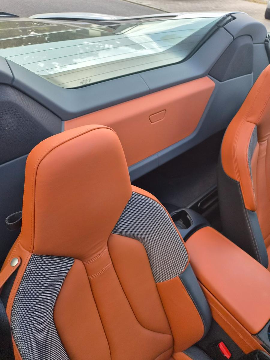 BMW i8 Roadster -