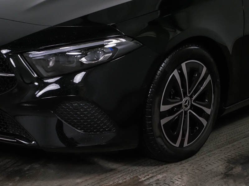 Fahrzeugabbildung Mercedes-Benz A 200 Progressive*MultiBeam*360°*Totwinkel*Navi*