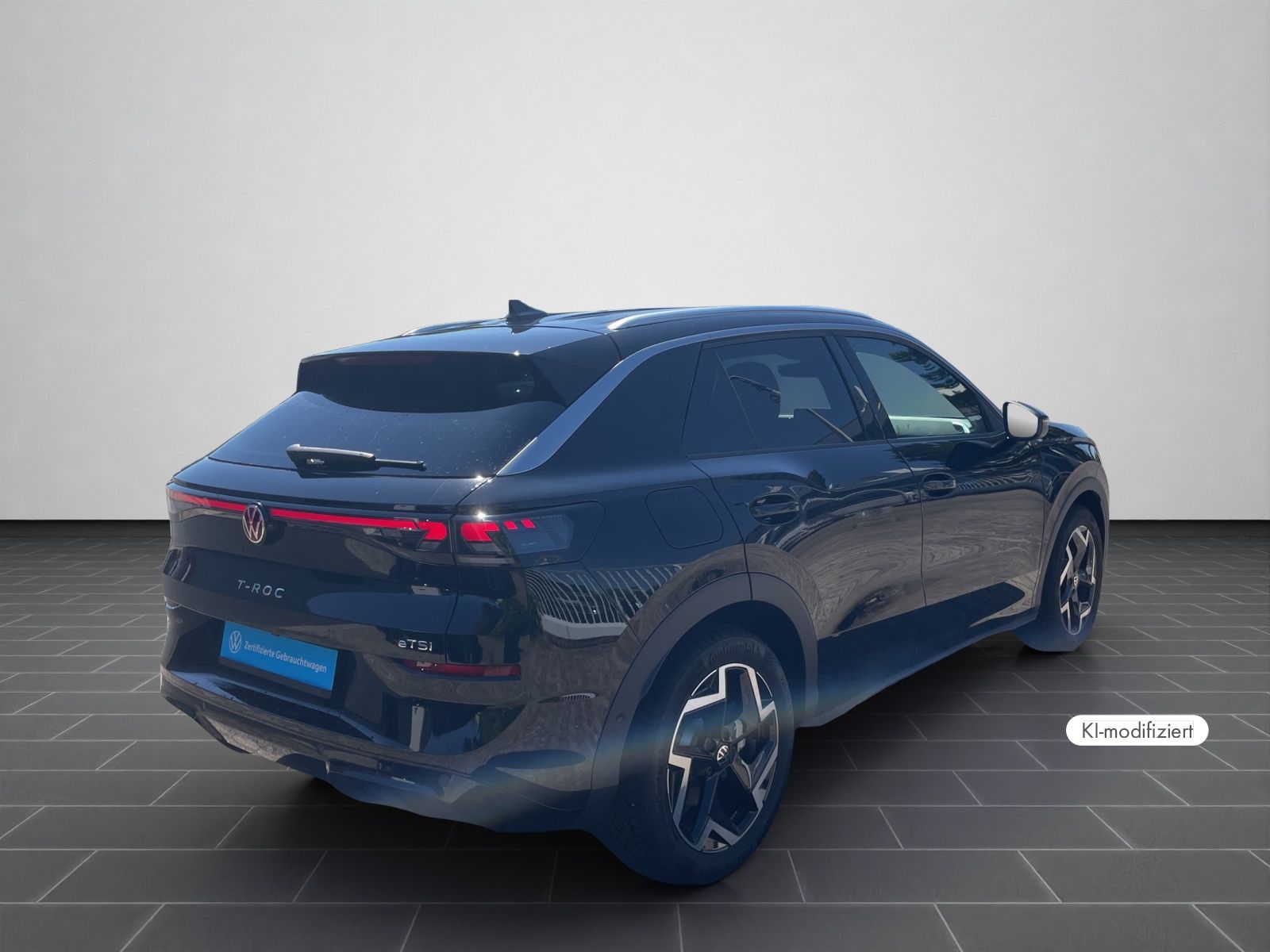 Volkswagen T-Roc R-Line 1,5 eTSI DSG ACC App-Connect foto 4