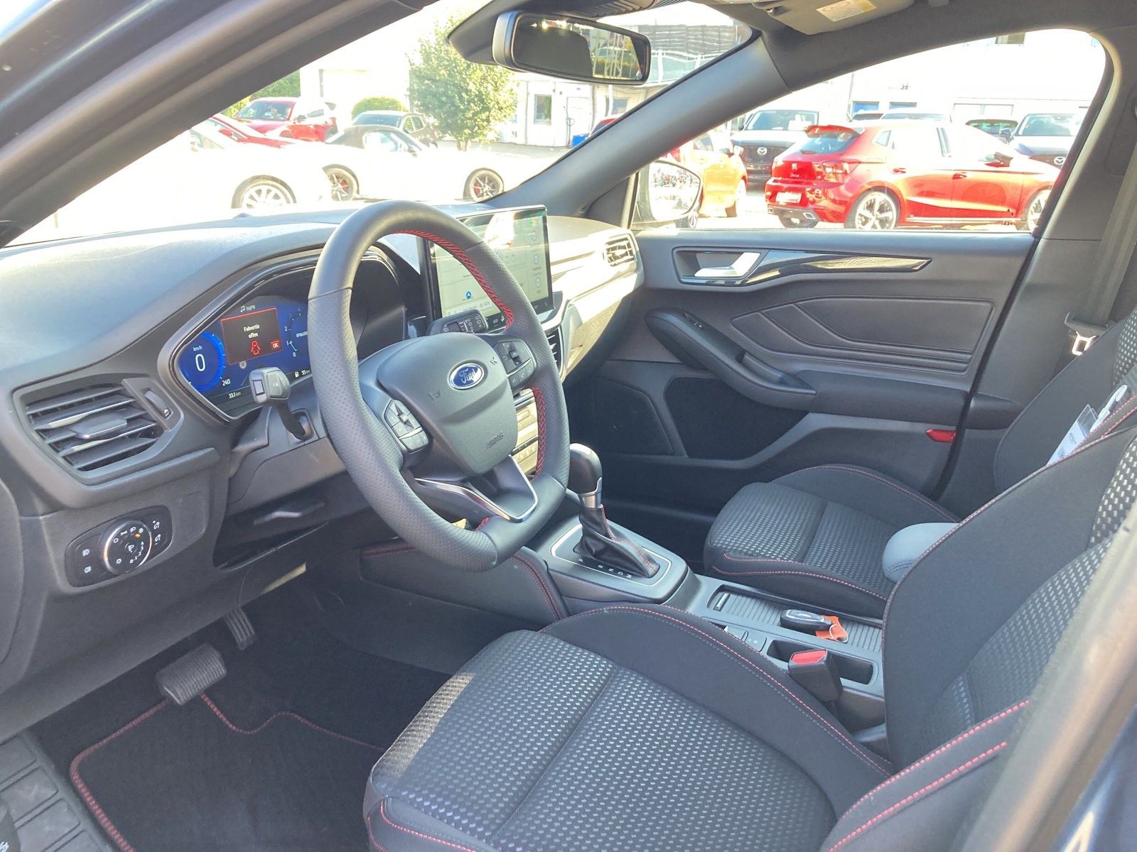 FORD Focus ST-Line X AUTOMATIK / KLIMA / LED / NAVI / - Image 7