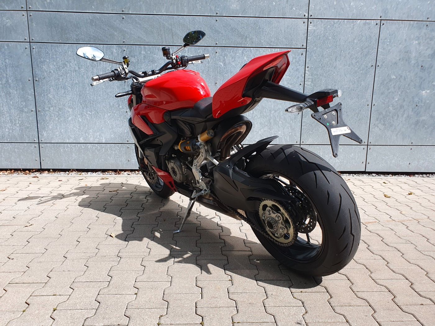 Fahrzeugabbildung Ducati Streetfighter V2