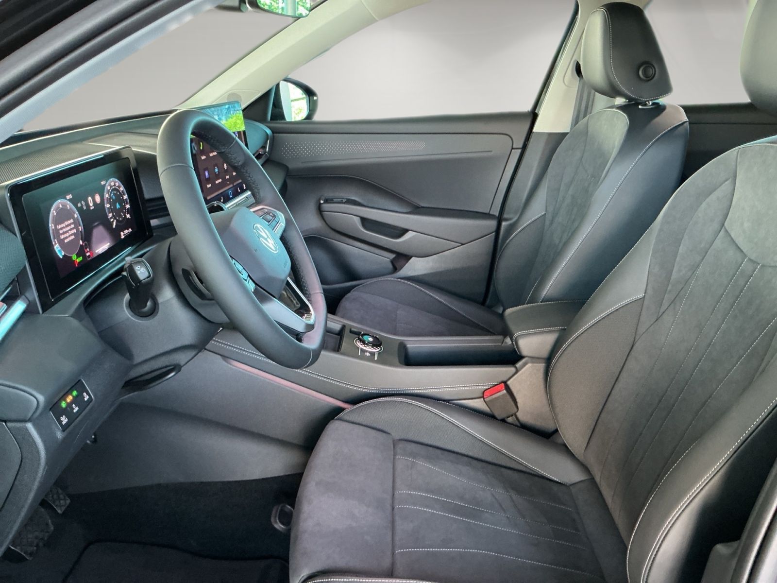 Volkswagen T-Roc - Bild 8
