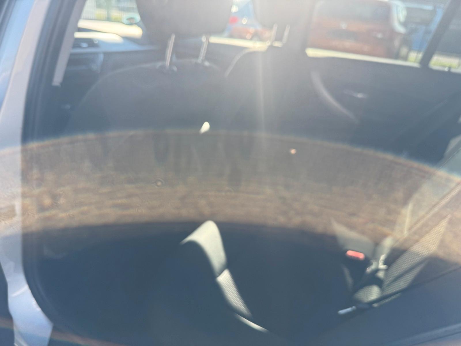 BMW 318 2015 — photo 15