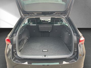 Skoda Octavia Combi 2.0 TDI DSG*AHK*NAVI*MATRIX*STHZ*
