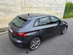 AUDI A3 Sportback Advanced 2.0 TDI S-Tronic Sport 19" AUDI A3 Sportback Advanced 2.0 TDI S-Tronic Sport 19"