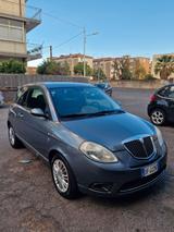 Lancia Ypsilon 1.2 Argento - gebrauchte Lancia Ypsilon aus dem Jahr 2007