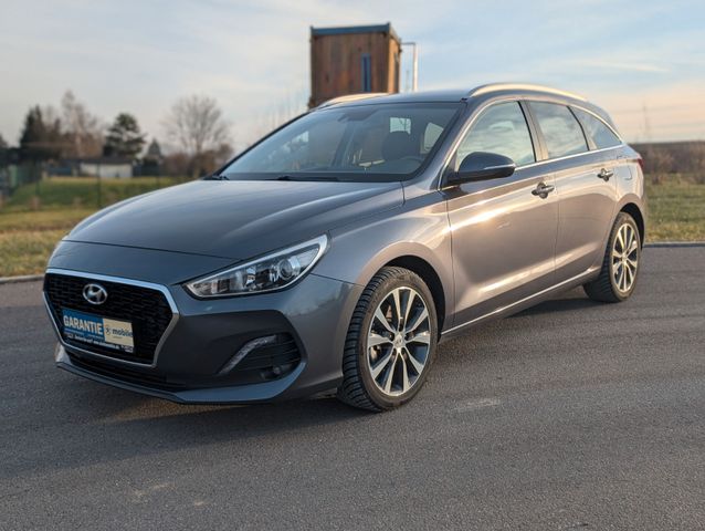 Hyundai i30 cw Style 1.6 CRDi AHK*SHZ*NAVI*TÜVNEU*TOP