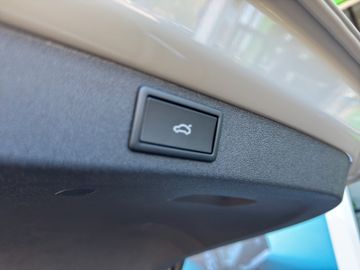 Skoda Enyaq RS *0,25%*360*AHK*DCC*HUD*PANO*STHZ*WÄPU*