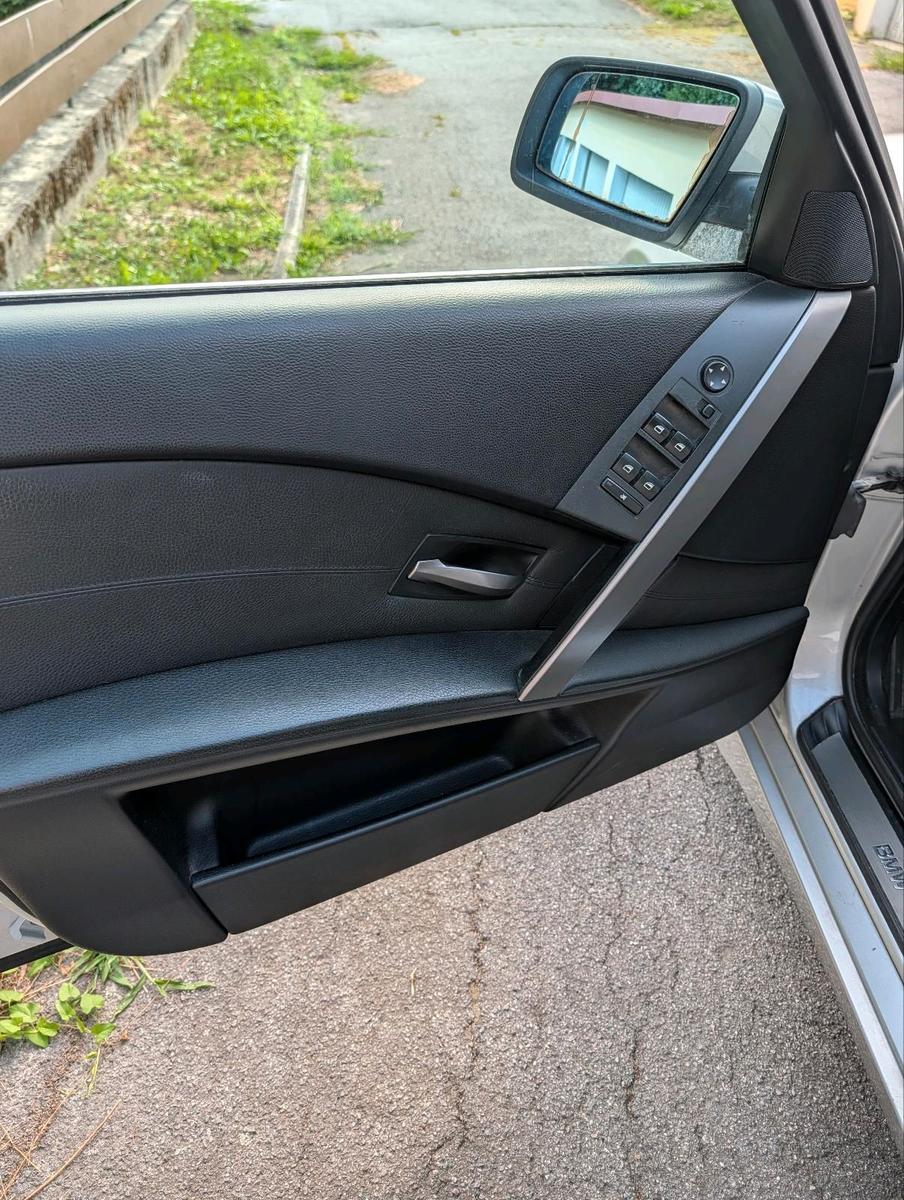 BMW 525 2004 — photo 8