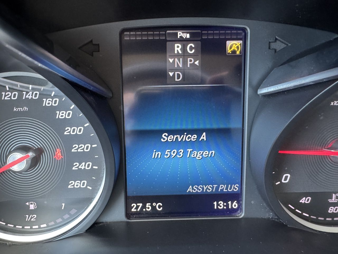 Fahrzeugabbildung Mercedes-Benz V 300d Avantgarde Ed. 4x4 Distronic*AHK*Standhzg